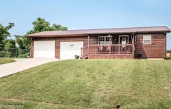2277 Old Wolf River Rd, Jamestown, TN 38556