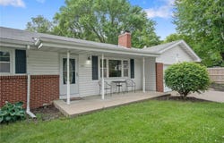 521 Unique Drive, Burnsville, MN 55337