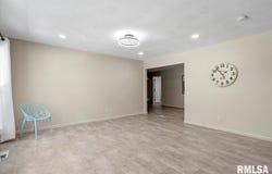 6 SOMERSET Drive, Springfield, IL 62711
