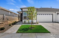 12136 S Glory Ln, Kuna, ID 83634-2769