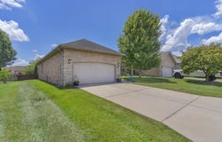 2408 W Deerbrooke Trail, Ozark, MO 65721