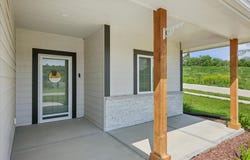 726 Oak Ridge Drive, Glenwood, IA 51534
