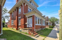 126-128 E MAIN STREET, FLEETWOOD, PA 19522