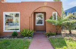 3081 California St, Oakland, CA 94602