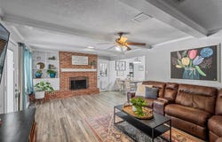 408 Wooded Crest Drive, Woodway, TX 76712