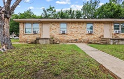 701 W Hull Street, Denison, TX 75020