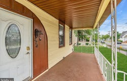 224 E WASHINGTON STREET, RIVERSIDE, NJ 08075