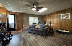 1792 Hill Ave, Albany, OH 45710