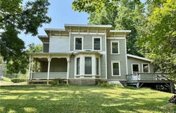 82 West St, Oneonta, NY 13820