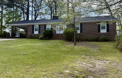 903 E Woodlawn Drive, Williamston, NC 27892