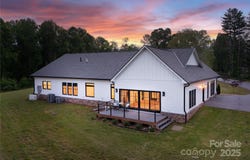 467 Dale Road, Spruce Pine, NC 28777