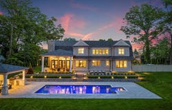 396 Knollwood Road, Ridgewood, NJ 07450