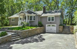 88 Grand View Road, East Greenwich, RI 02818