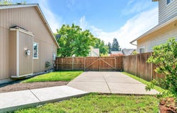585 DUBLIN Ave, Eugene, OR 97404