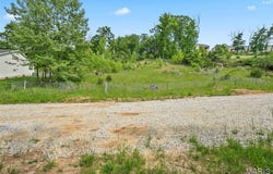 6752 Walnut Valley, High Ridge, MO 63049