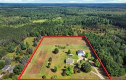 7530 N Richards Road, Lake City, MI 49651