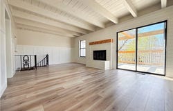 160 NE Bayview Drive, Lee's Summit, MO 64064
