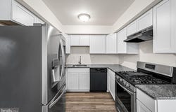 21 SPARKS CIRCLE, GLENOLDEN, PA 19036