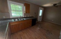 108 Market Street, Paris, MO 65275