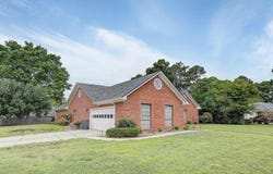 3801 E Castleridge Drive, Texarkana, AR 71854