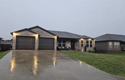 403 Elizabeth Dr, Paragould, AR 72450