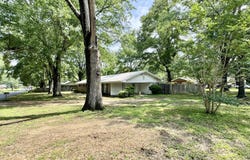 305 N Heard Street, Senatobia, MS 38668