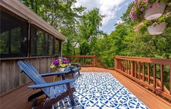 5132 Scenic Dr, Murrysville, PA 15668