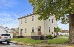 149 Frank St, Whitaker, PA 15120