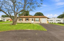 1233 Jordan Dr, Johnstown, PA 15904