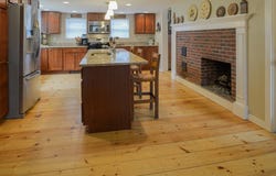 134 King St, Groveland, MA 01834