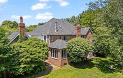 2 Warrenton Lane, Colts Neck, NJ 07722