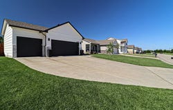 1209 E Prairie Hill Ct, Park City, KS 67219