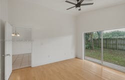9992 Periwinkle St, Miramar, FL 33025