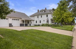 204 N Broadway Ave, Sterling, KS 67579