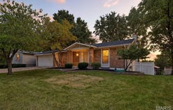 34 N Harris Drive, St Peters, MO 63376