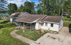 46778 Sycamore Drive, Bangor, MI 49013