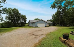 9434 NW Bethlehem Road, Columbus, KS 66725