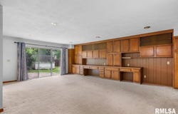 209 SUNSET Drive, Virden, IL 62690