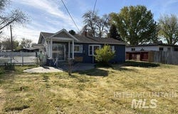 860 N 9th E, Mountain Home, ID 83647
