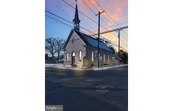 100 NEW HAVEN STREET, MOUNT JOY, PA 17552