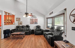 3966 S Gilda Cir, Wichita, KS 67215