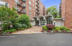 54-44 Little Neck Parkway, Queens, NY 11362