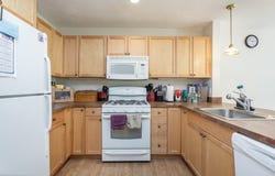 31 Sycamore Dr, Middleboro, MA 02346