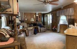 120 W Claremont, LANARK, IL 61046