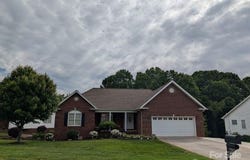 1764 Pipers Ridge Circle NW, Conover, NC 28613