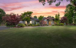 251 Kaneeta Lane, Grants Pass, OR 97526