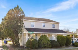 400 N Clermont Ave, Margate, NJ 08402