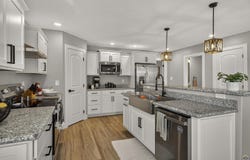 3213 SE Blazing Star DR, Topeka, KS 66609