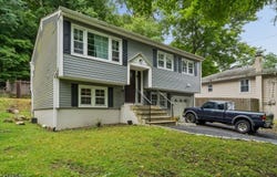 560 Dell Rd, Roxbury Twp., NJ 07850-1408