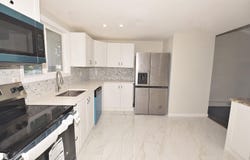 3 Willow CT, Medford, NY 11763